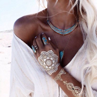 Temporary gold tattoos, gold tattoos
